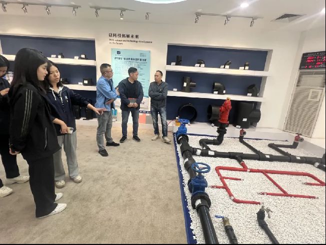 內(nèi)容3253.jpg 內(nèi)容3253.jpg